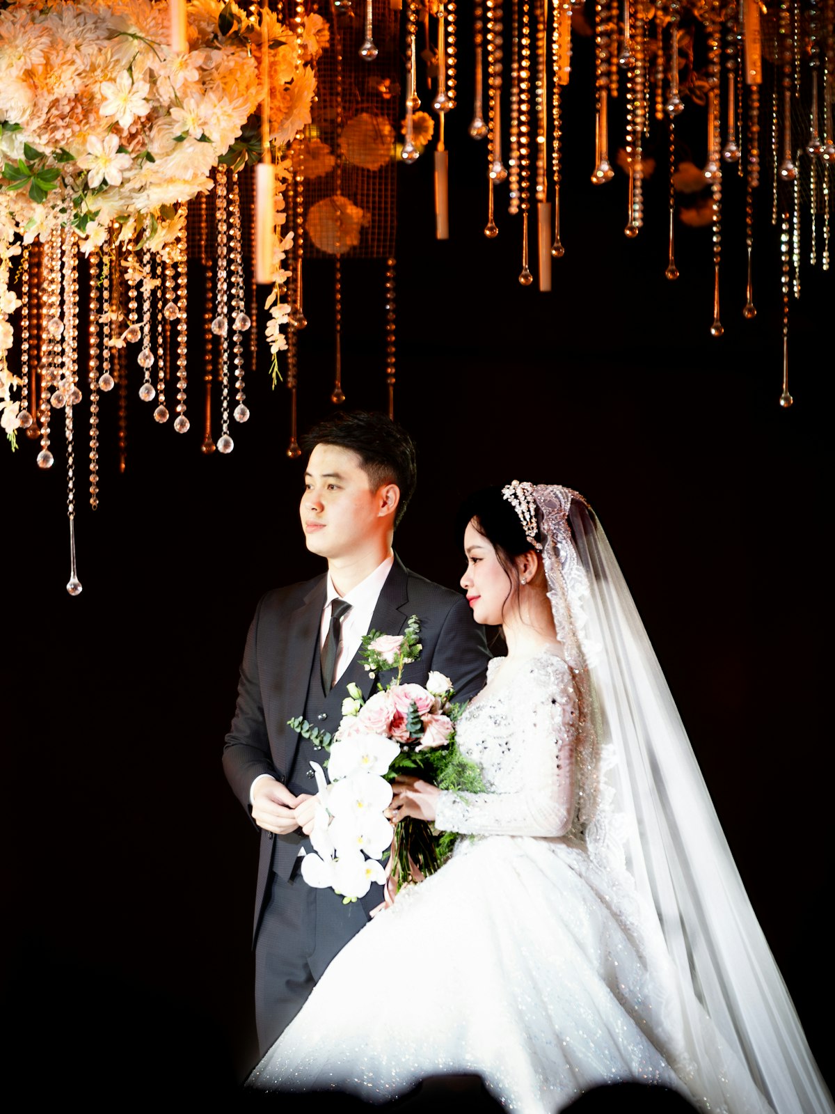 Ảnh mẫu thiệp Hoàng Gia